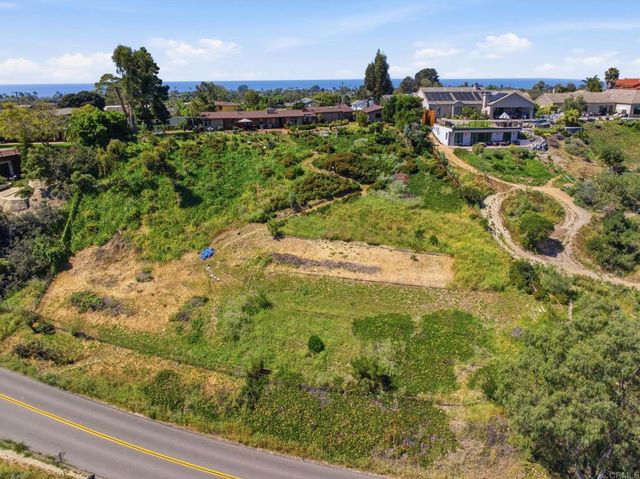 1355 Rainbow Ridge Lane, Encinitas, CA 92024