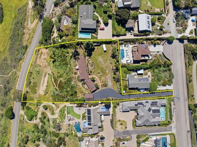 1355 Rainbow Ridge Lane, Encinitas, CA 92024