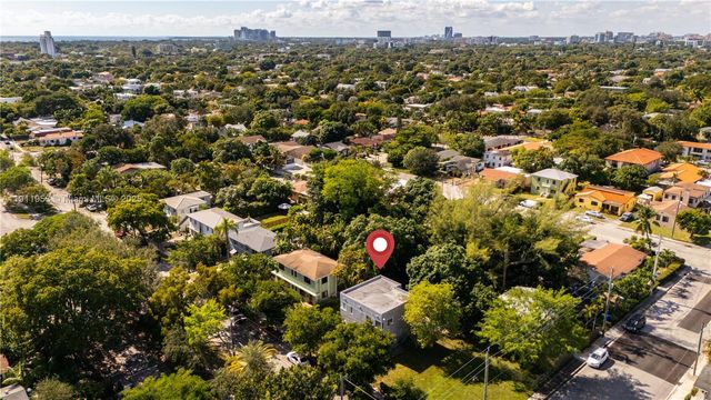 1210 SW 13th Ave, Miami, FL 33135