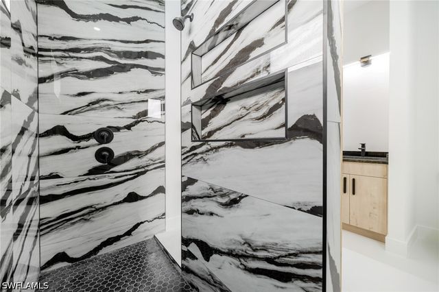 1211 Cloplon ST E, Lehigh Acres, FL 33974