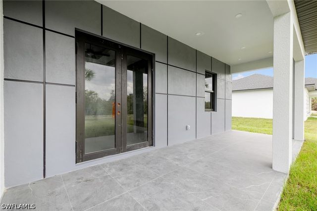 1211 Cloplon ST E, Lehigh Acres, FL 33974