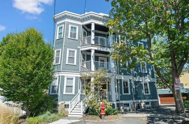 12 Fainwood Circle 2, Cambridge, MA 02139