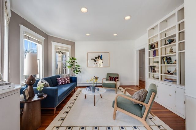 12 Fainwood Circle 2, Cambridge, MA 02139