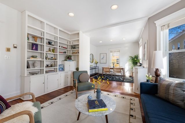 12 Fainwood Circle 2, Cambridge, MA 02139