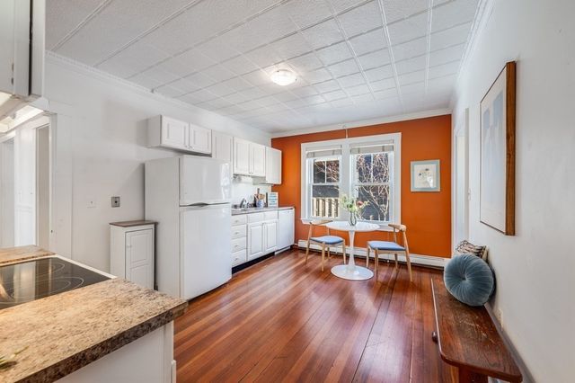 12 Fainwood Circle 2, Cambridge, MA 02139