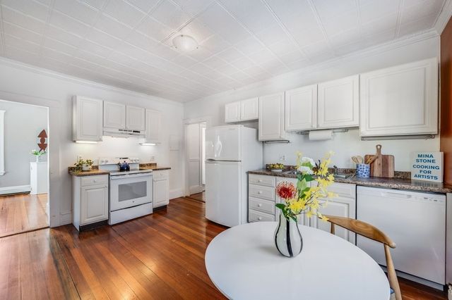 12 Fainwood Circle 2, Cambridge, MA 02139