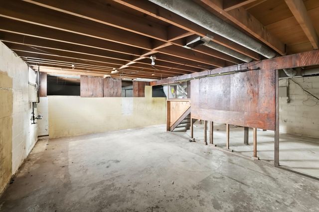 6336 Archmere Square E, Columbus, OH 43229