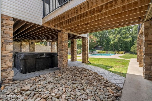 316 Red Hill Rd, Andersonville, TN 37705