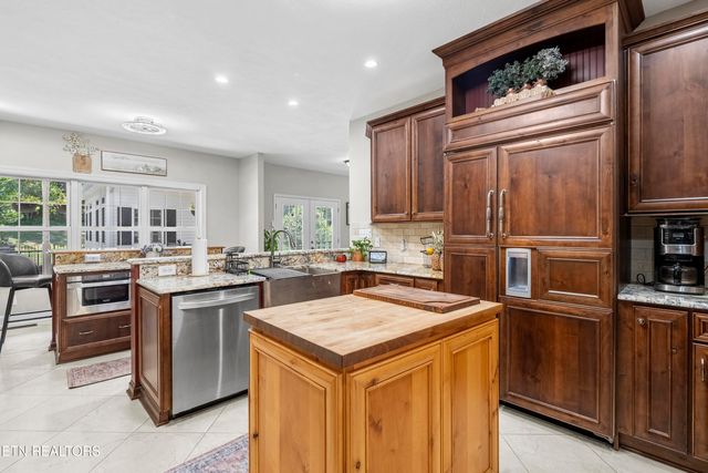 316 Red Hill Rd, Andersonville, TN 37705