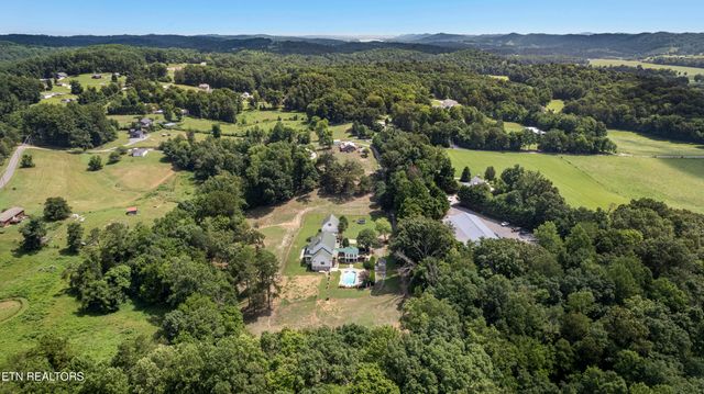 316 Red Hill Rd, Andersonville, TN 37705