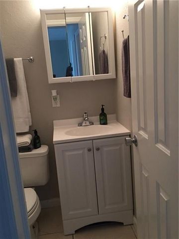 2741 NE 8th Avenue 14, Wilton Manors, FL 33334