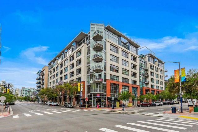 1050 Island Avenue 711, San Diego, CA 92101