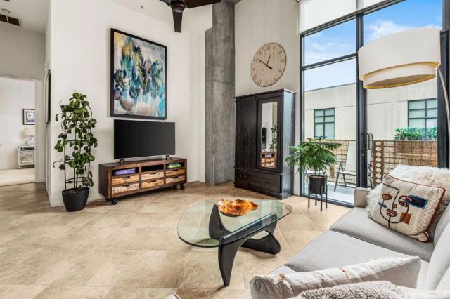 1050 Island Avenue 711, San Diego, CA 92101