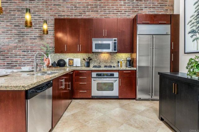 1050 Island Avenue 711, San Diego, CA 92101