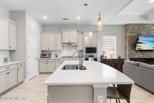 537 STONE RIDGE Drive, Ponte Vedra, FL 32081