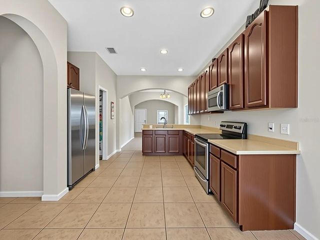 10411 PARK COMMONS DRIVE, Orlando, FL 32832