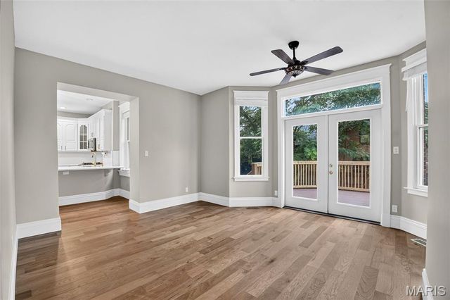 552 Clark Street, St Charles, MO 63301