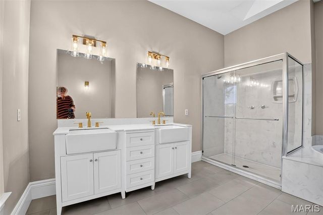552 Clark Street, St Charles, MO 63301