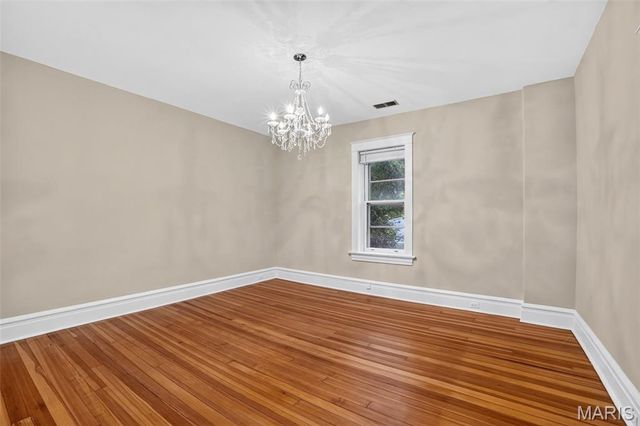 552 Clark Street, St Charles, MO 63301