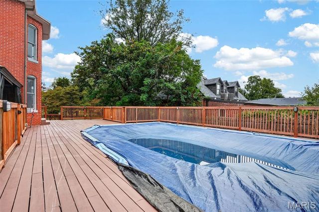552 Clark Street, St Charles, MO 63301