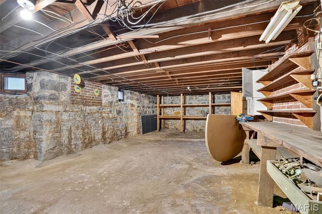 552 Clark Street, St Charles, MO 63301