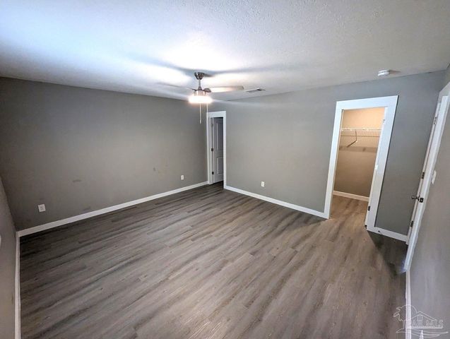 6045 Hamilton Bridge Rd, Milton, FL 32570