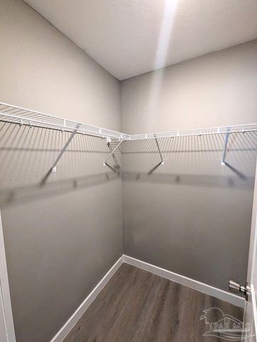 6045 Hamilton Bridge Rd, Milton, FL 32570