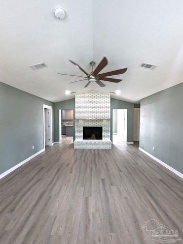 6045 Hamilton Bridge Rd, Milton, FL 32570