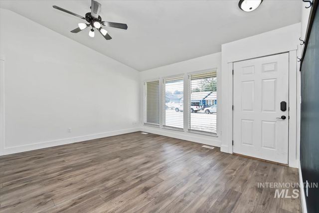 3626 S Peoria Way, Meridian, ID 83642