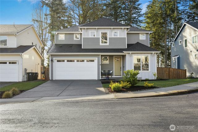 1767 NE Crystallia Court, Poulsbo, WA 98370