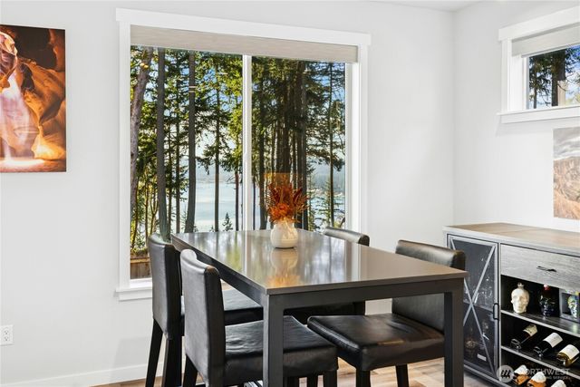 1767 NE Crystallia Court, Poulsbo, WA 98370