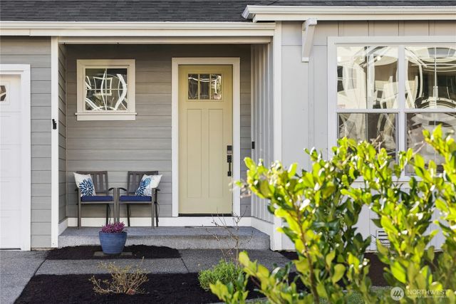 1767 NE Crystallia Court, Poulsbo, WA 98370