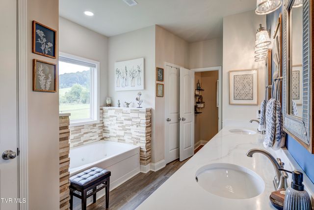 133 Ug Buckles Road, Elizabethton, TN 37643