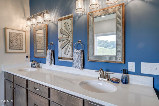 133 Ug Buckles Road, Elizabethton, TN 37643