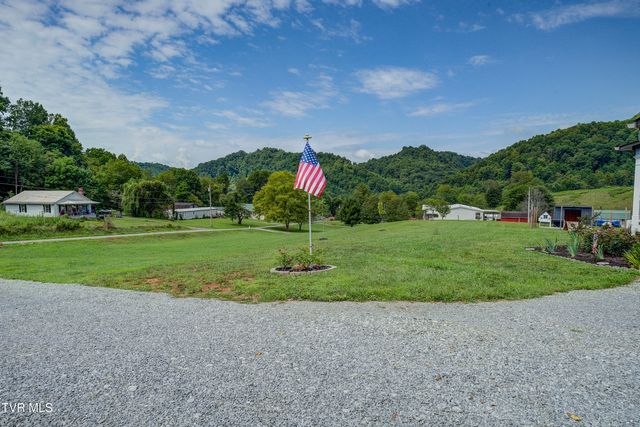 133 Ug Buckles Road, Elizabethton, TN 37643
