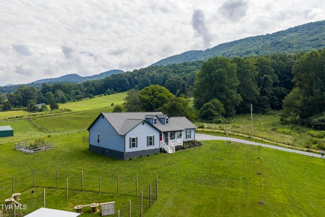 133 Ug Buckles Road, Elizabethton, TN 37643