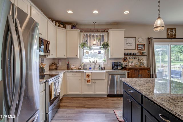 133 Ug Buckles Road, Elizabethton, TN 37643