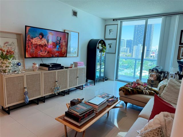 333 NE 24th Street 1003, Miami, FL 33137