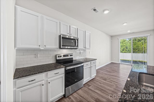 3036 Bluff Hill Lane, Charlotte, NC 28215