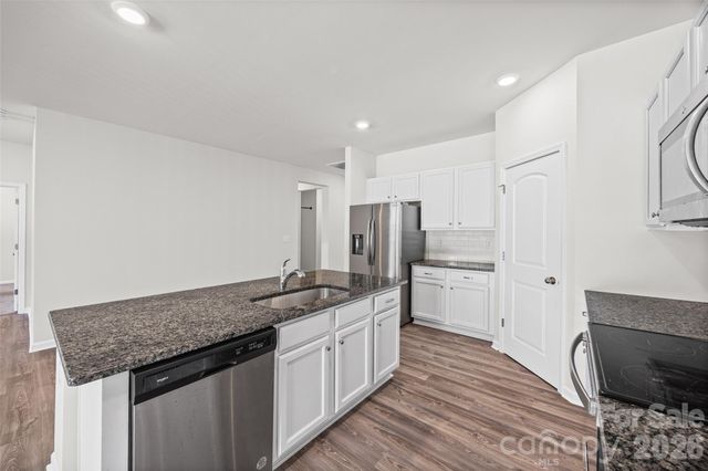 3036 Bluff Hill Lane, Charlotte, NC 28215