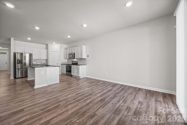 3036 Bluff Hill Lane, Charlotte, NC 28215