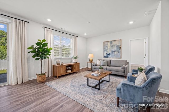 3036 Bluff Hill Lane, Charlotte, NC 28215