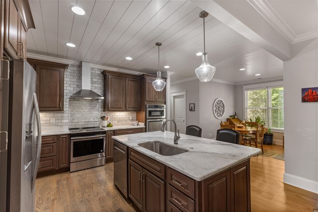 704 Pembridge Circle NW, Cleveland, TN 37312