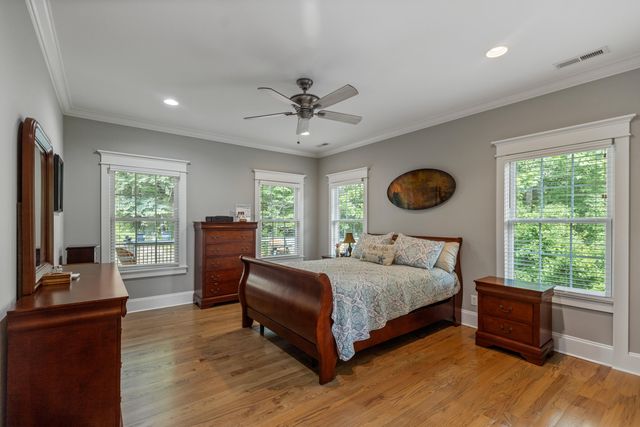 704 Pembridge Circle NW, Cleveland, TN 37312