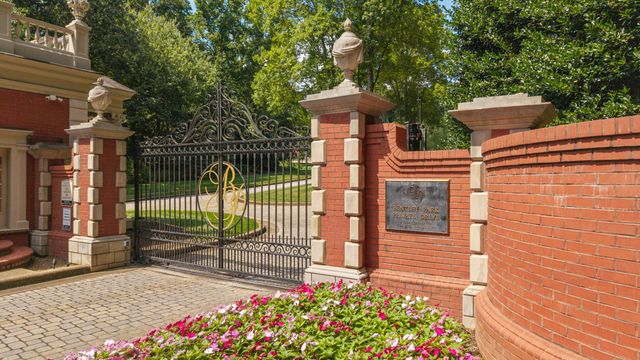 704 Pembridge Circle NW, Cleveland, TN 37312