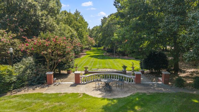 704 Pembridge Circle NW, Cleveland, TN 37312