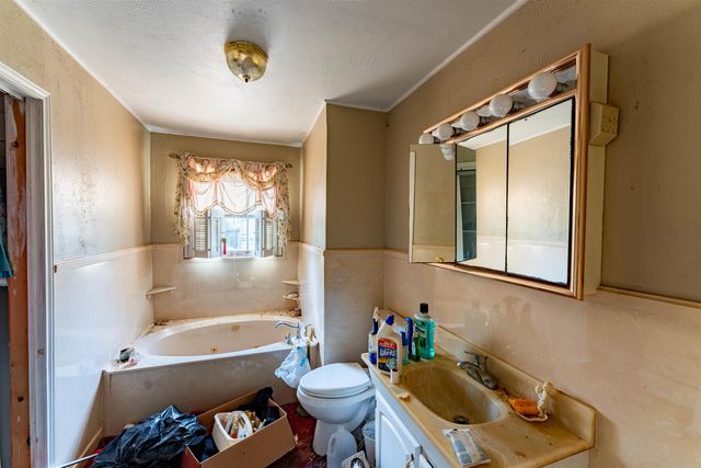 745 W Johnson Street, Tatum, TX 75691