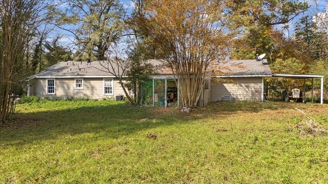 745 W Johnson Street, Tatum, TX 75691
