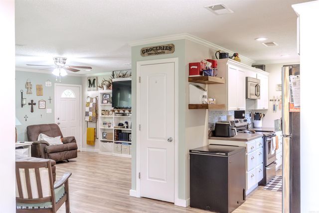 1894 Highway 60 E, Houston, AR 72070