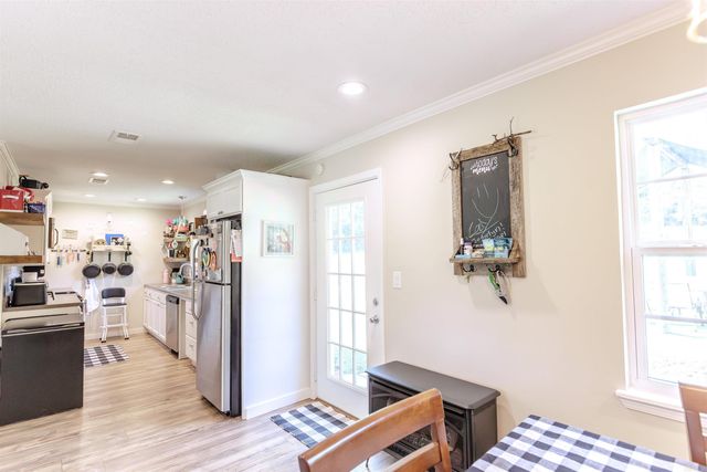 1894 Highway 60 E, Houston, AR 72070